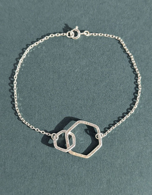 Causeway Interlinked Bracelet